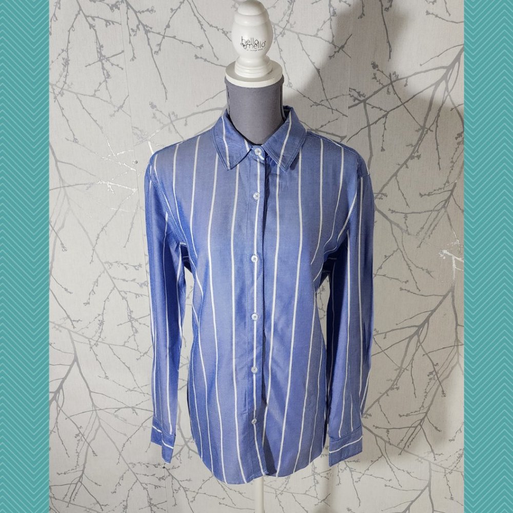 Tahari Blue Striped Button Front Shirt